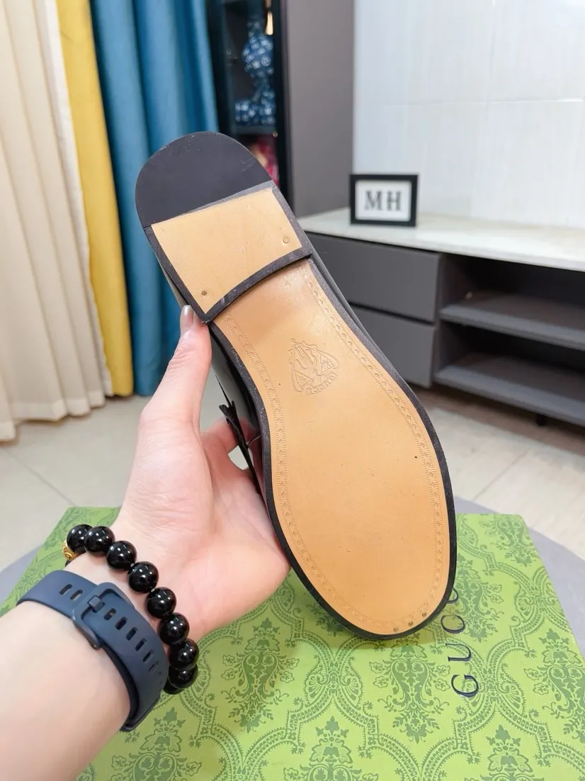 Men's Men's Shoes💰560🌹🌹[GUCCI] Gucci leather shoes are the most popular classic. Synchronized with the official website, the upper is made of Italian first-layer cowhide ➕cowhide lining, with unique brand and unique craftsmanship. Highlighting the hot style of the new year. Stop hesitating, stop wandering, get it now. Number: 38--44